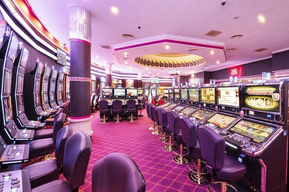 Slot Online di Casino: Permainan yang Mengasyikkan dan Menguntungkan